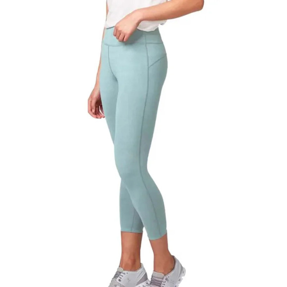 On Running Women's 7/8 Running Tights size XS or Small - Picture 14 of 14